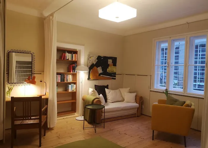 Kleine Haus - Vintage-apartment Im Innenhof Apartman Bécs